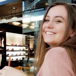 Meet your Posher, Hannah